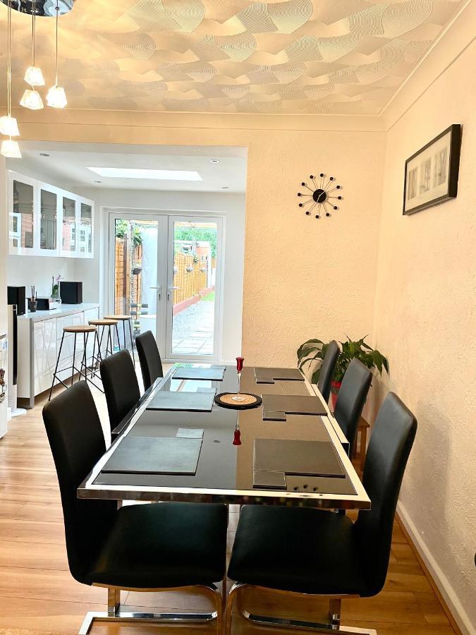 Stunning 1 Bedroom And Double Sofa Bed Near Train Station Southampton Exteriér fotografie