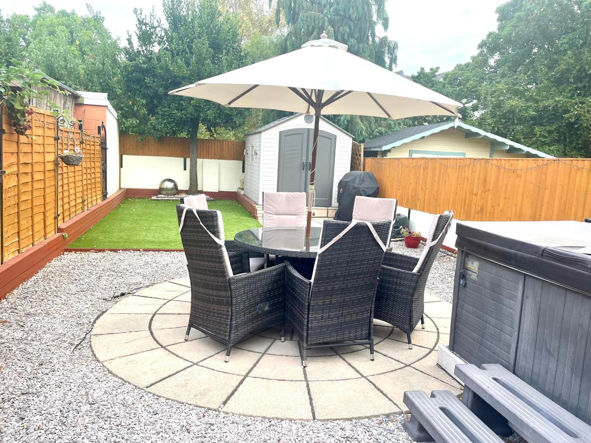 Stunning 1 Bedroom And Double Sofa Bed Near Train Station Southampton Exteriér fotografie