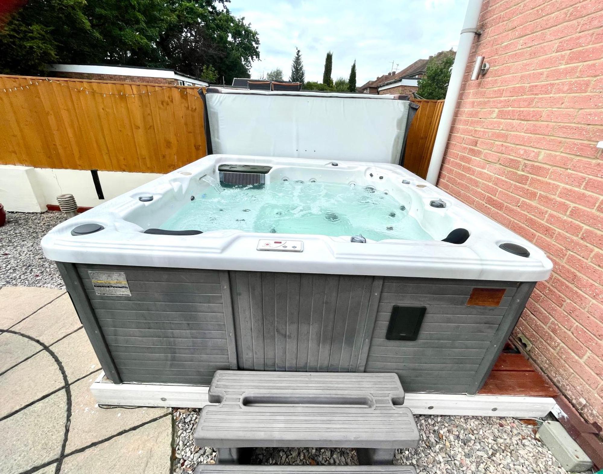 Stunning 1 Bedroom And Double Sofa Bed Near Train Station Southampton Exteriér fotografie